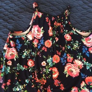 First Love Tops - First Love Floral Blouse 2x First Love Tops - First Love Floral Blouse 2x
